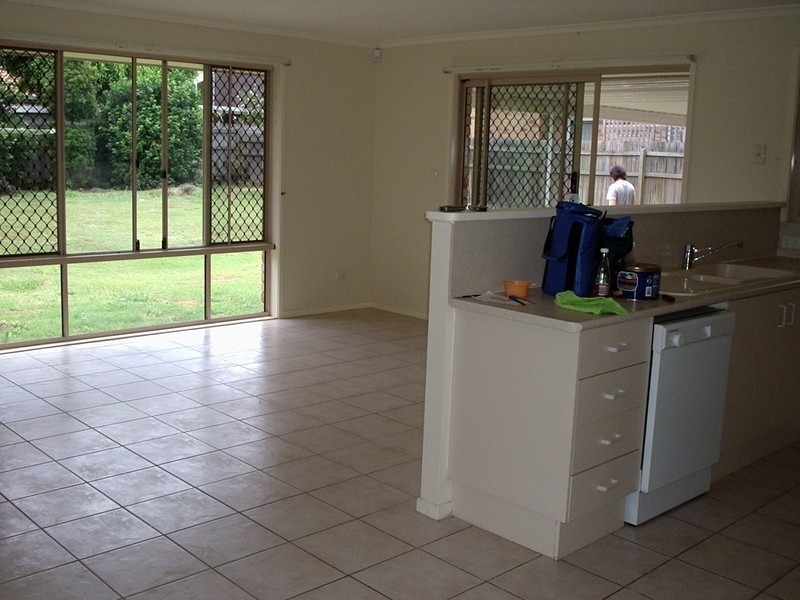28 Macknish Crescent, Coopers Plains QLD 4108