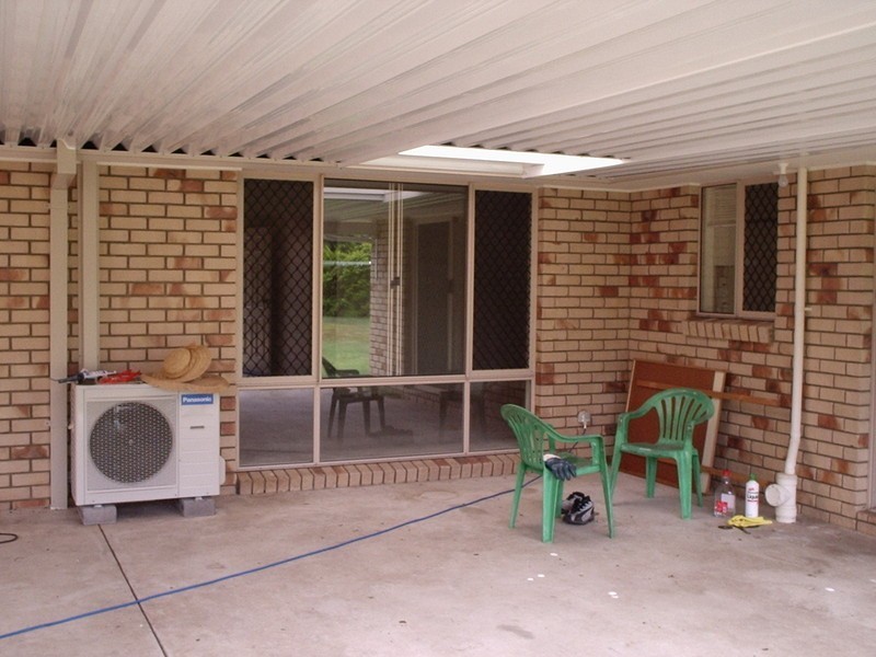 28 Macknish Crescent, Coopers Plains QLD 4108