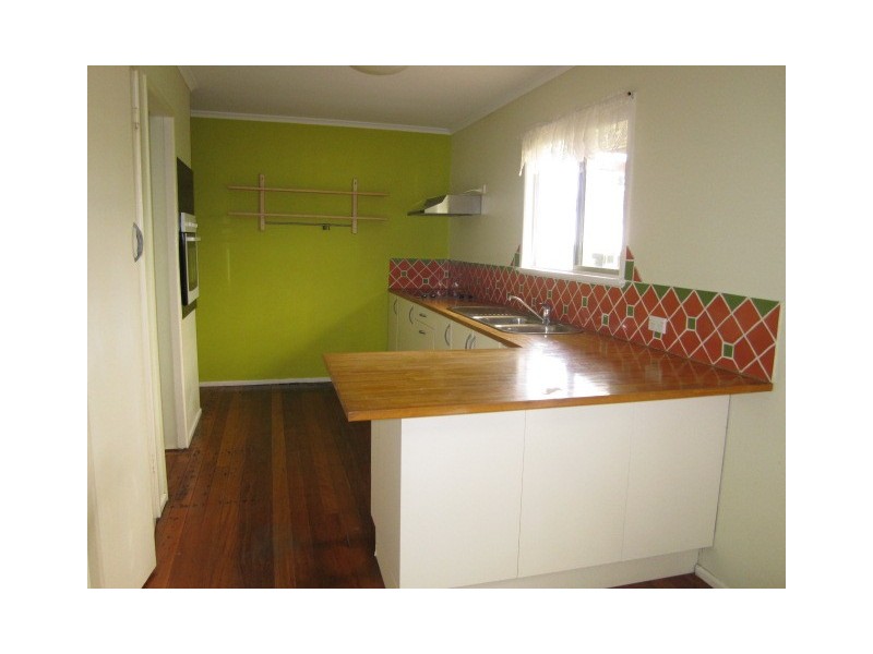 9 Omeo Street, Macgregor QLD 4109