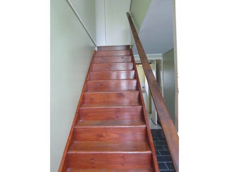 9 Omeo Street, Macgregor QLD 4109