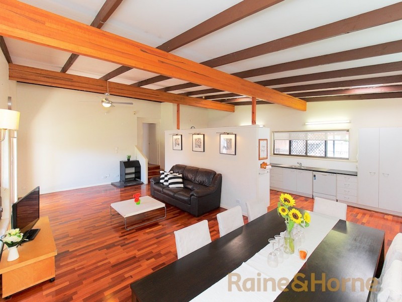 73 STONES ROAD, Sunnybank Hills QLD 4109