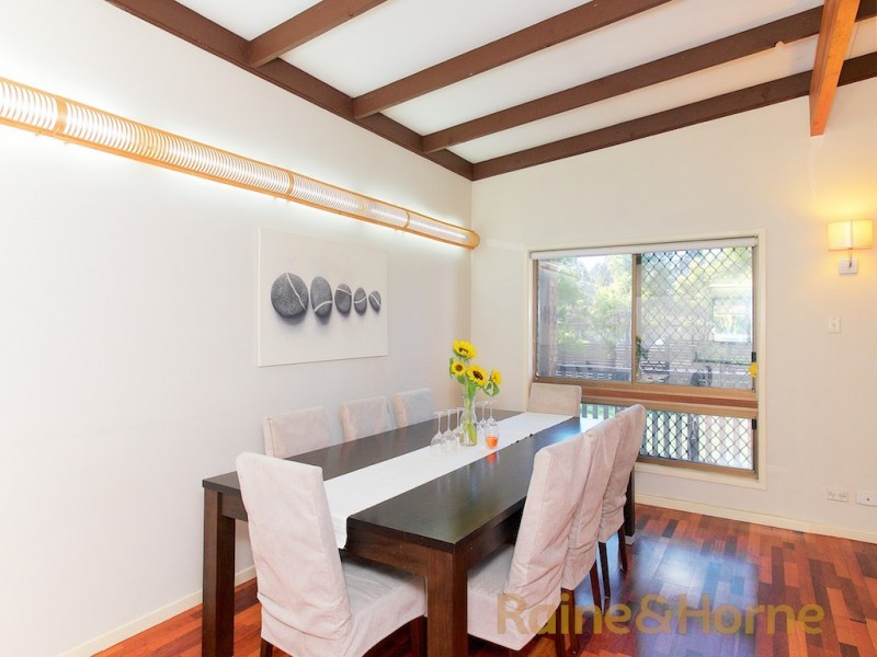 73 STONES ROAD, Sunnybank Hills QLD 4109