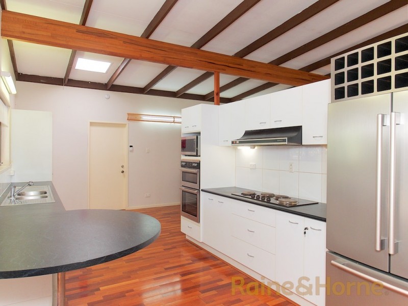 73 STONES ROAD, Sunnybank Hills QLD 4109