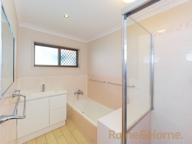 73 STONES ROAD, Sunnybank Hills QLD 4109