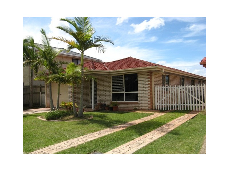 76 The Village Avenue, Coopers Plains QLD 4108