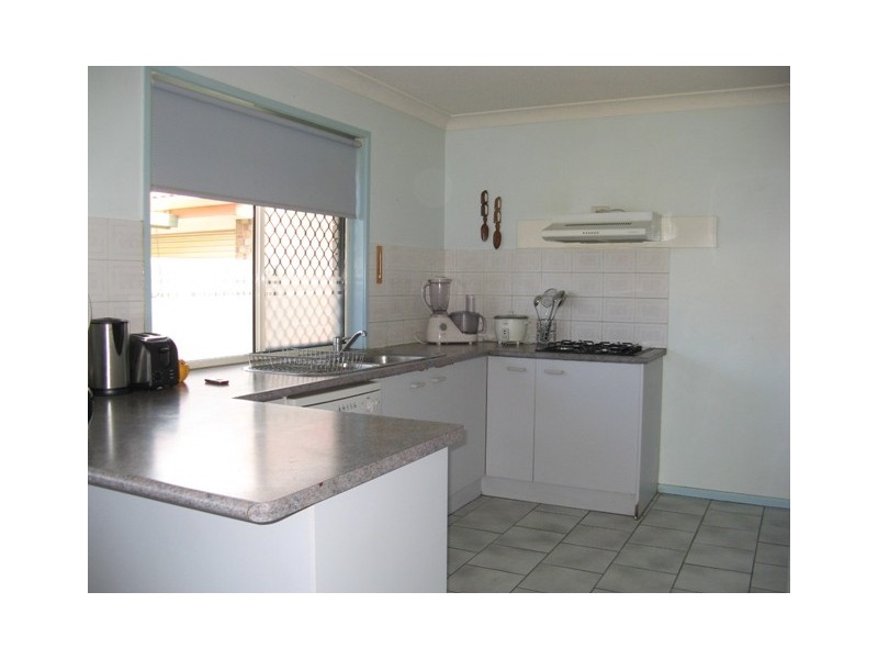 76 The Village Avenue, Coopers Plains QLD 4108