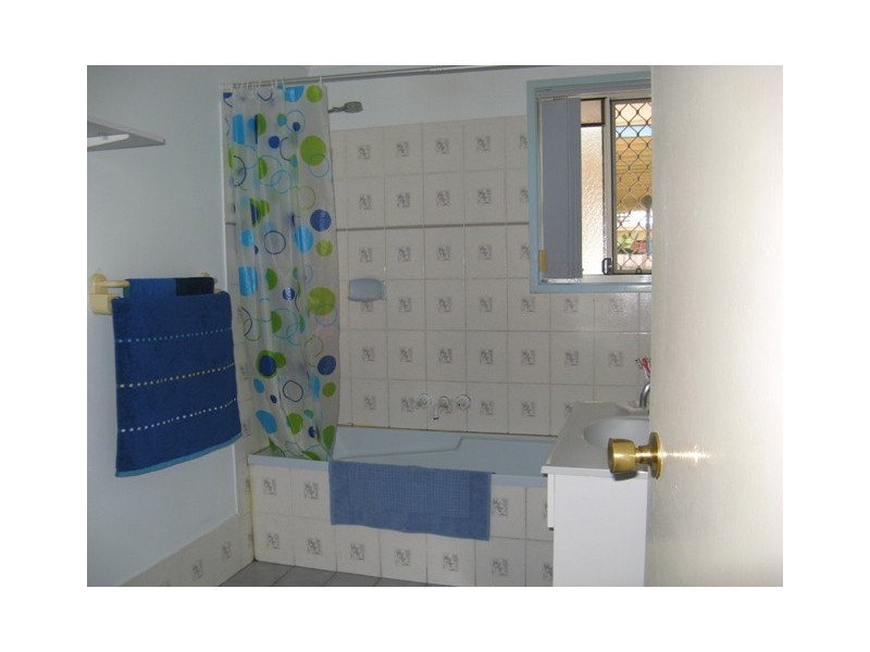 76 The Village Avenue, Coopers Plains QLD 4108