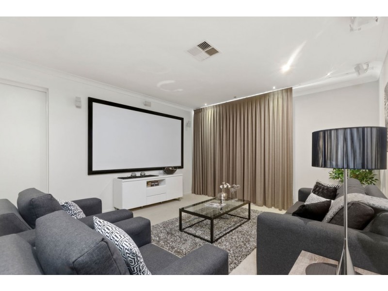 12 FRANCIS AVENUE, Rochedale QLD 4123