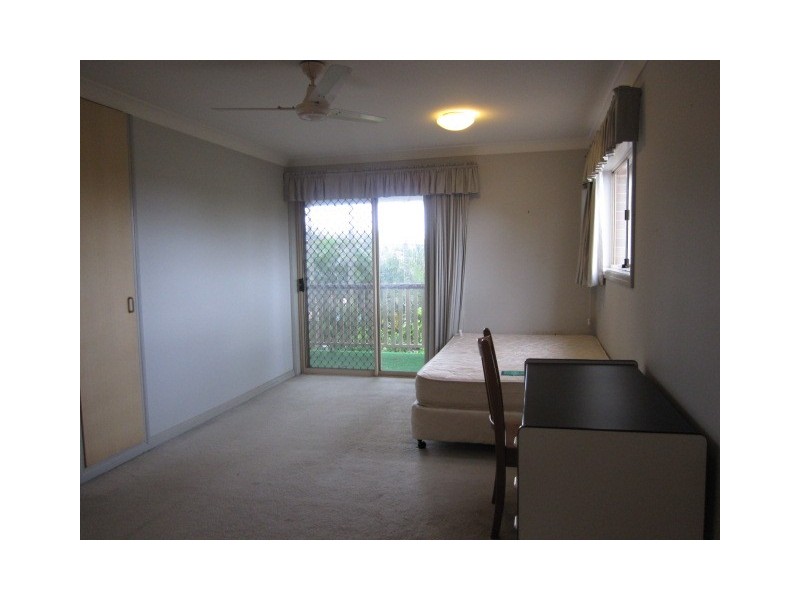 5/70 Delfin Drive, Macgregor QLD 4109