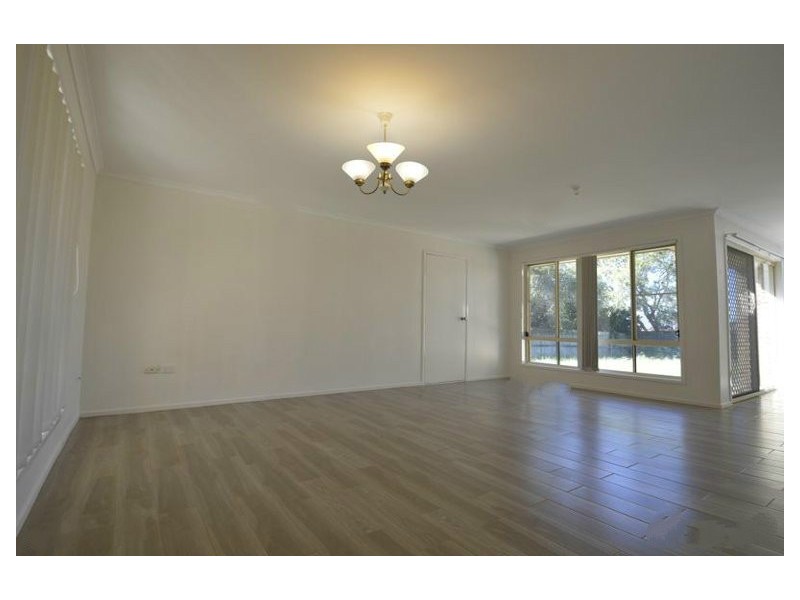 64 Tansey Drive, Tanah Merah QLD 4128