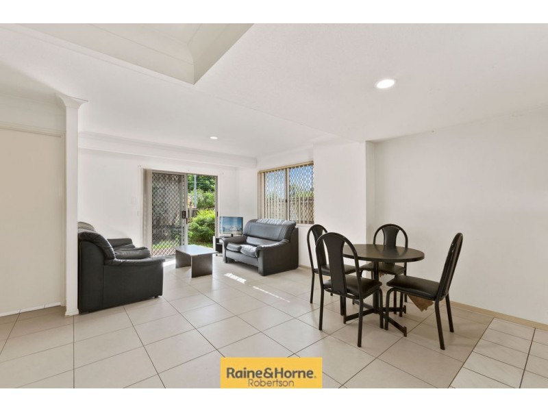 10/9 LAWRENCE CLOSE, Robertson QLD 4109