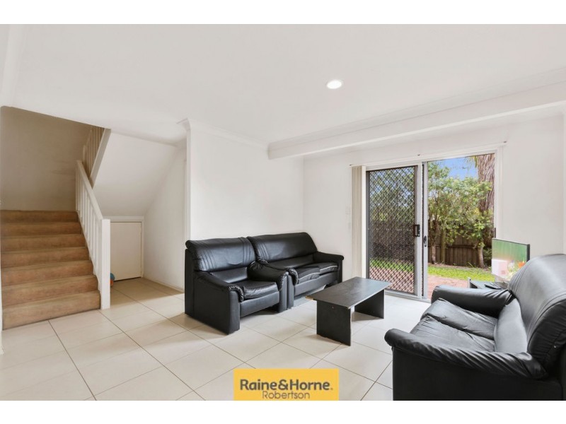 10/9 LAWRENCE CLOSE, Robertson QLD 4109