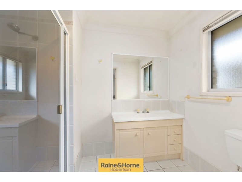 10/9 LAWRENCE CLOSE, Robertson QLD 4109