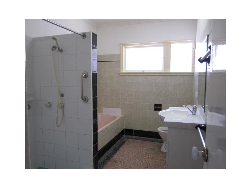 10 Jubilee Street, Greenslopes QLD 4120