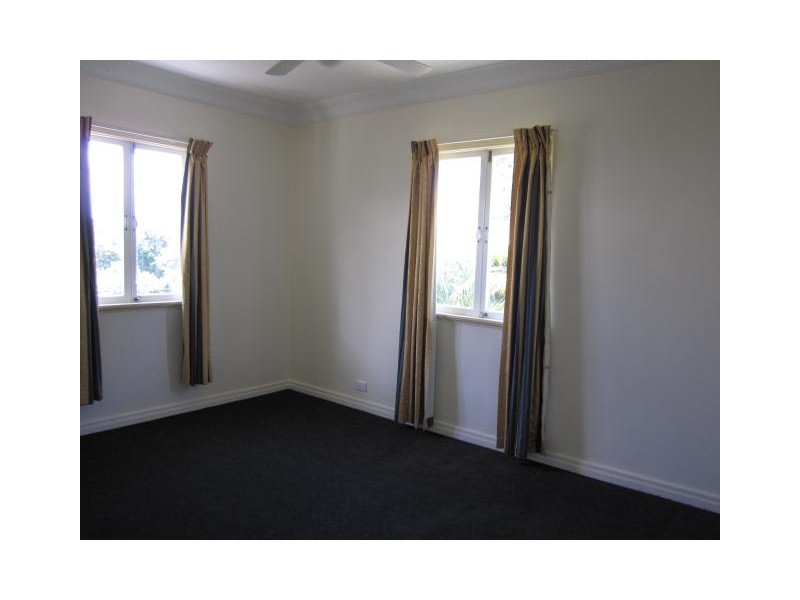 10 Jubilee Street, Greenslopes QLD 4120