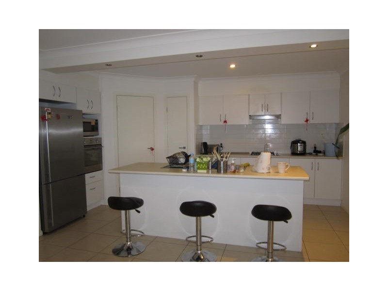 16 Gippsland Place, Calamvale QLD 4116