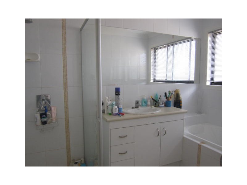 16 Gippsland Place, Calamvale QLD 4116