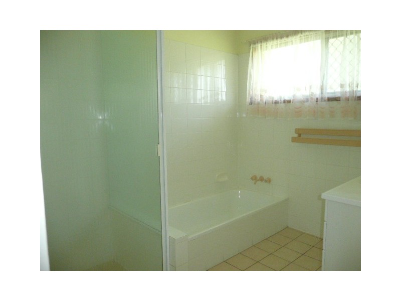 84 Wadley Street, Macgregor QLD 4109