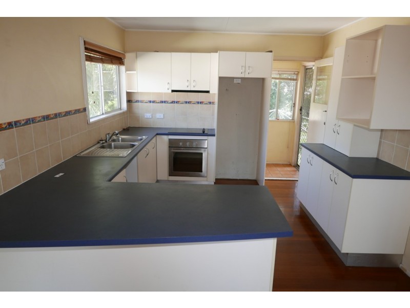 14 Grout Street, Macgregor QLD 4109