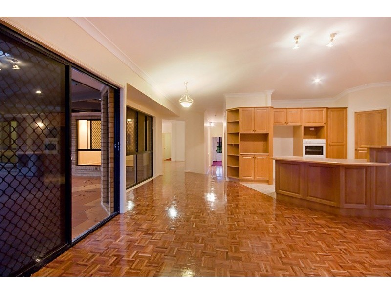 61A Azalea Crescent, Calamvale QLD 4116