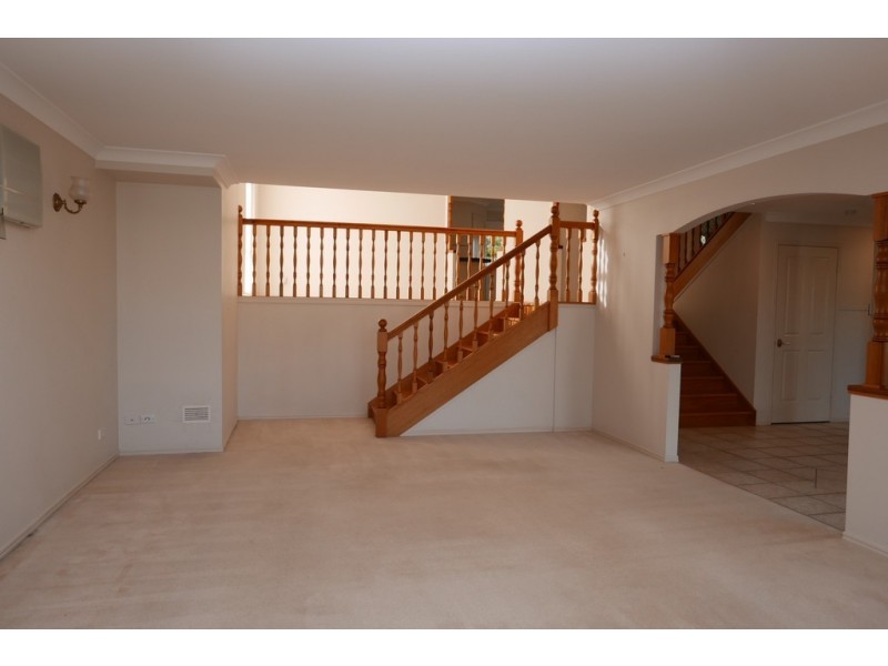 15 Berkley Place, Carindale QLD 4152