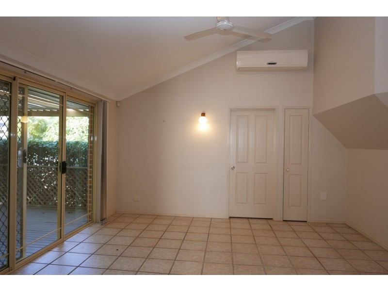 15 Berkley Place, Carindale QLD 4152