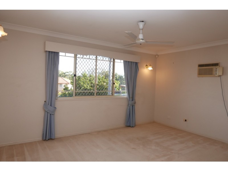 15 Berkley Place, Carindale QLD 4152