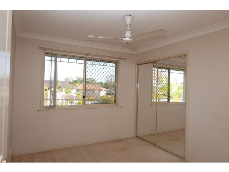 15 Berkley Place, Carindale QLD 4152