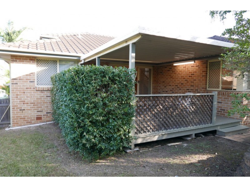 15 Berkley Place, Carindale QLD 4152