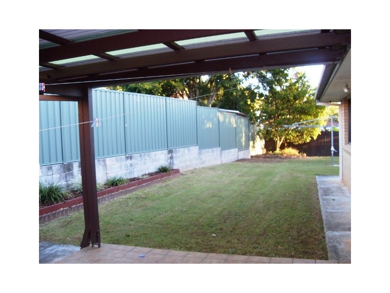 25 Oakleaf Street, Eight Mile Plains QLD 4113