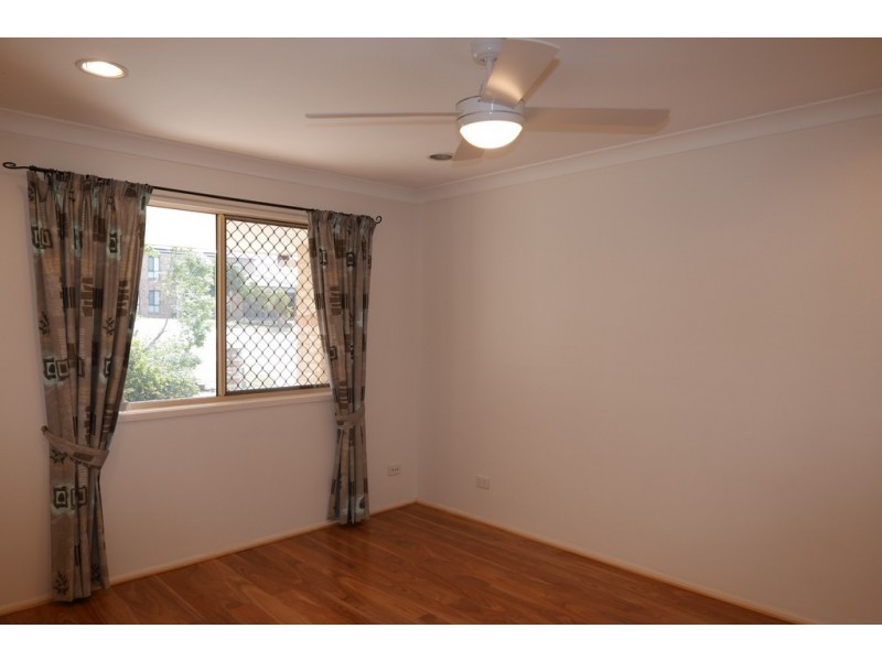 12 Livingstone Place, Kuraby QLD 4112