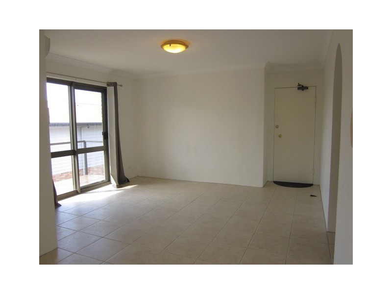 6/10 Dorinda Street, Greenslopes QLD 4120