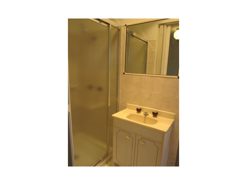 6/10 Dorinda Street, Greenslopes QLD 4120