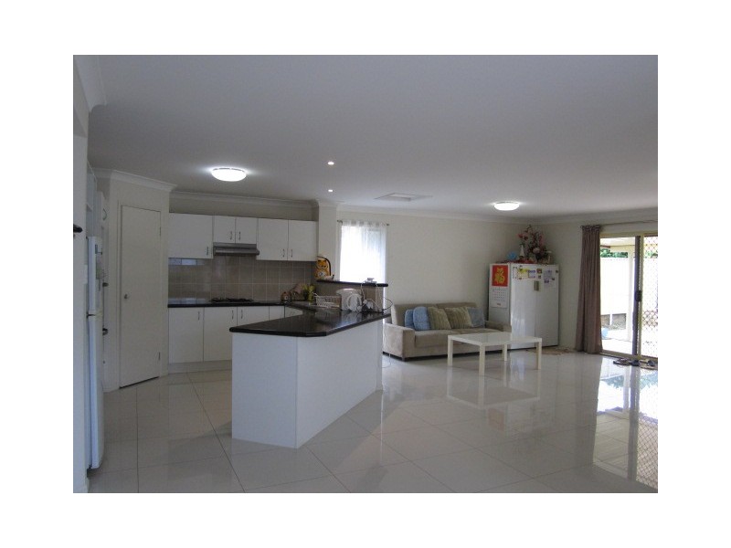 38 Cavallaro Street, Robertson QLD 4109