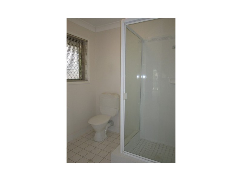 1 Warenda Close, Middle Park QLD 4074