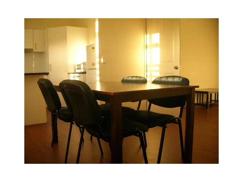 B/179 Highgate Street, Coopers Plains QLD 4108