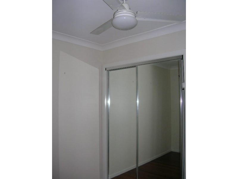 5 Mintern Street, Macgregor QLD 4109