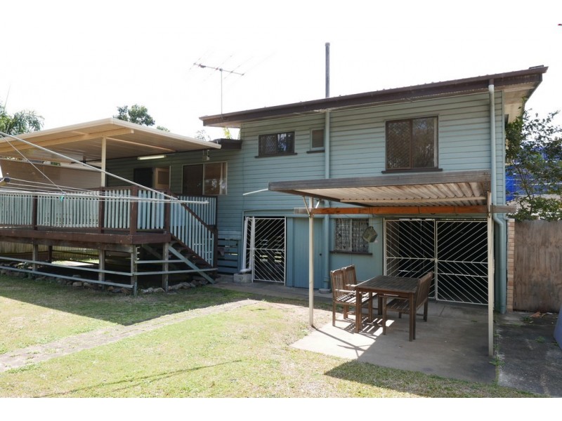 12 Grout Street, Macgregor QLD 4109