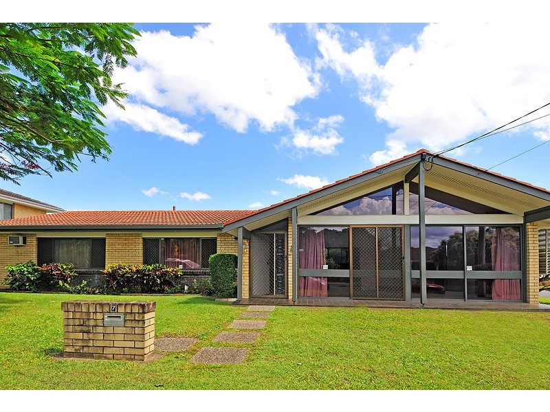 7 Endsleigh Street, Macgregor QLD 4109