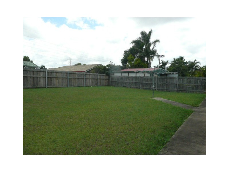 4 Curzon Street, Browns Plains QLD 4118