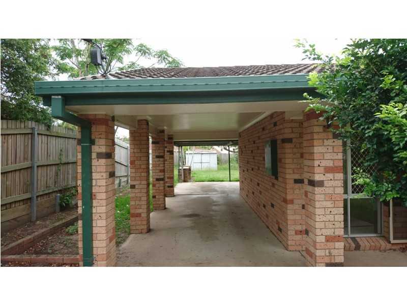 18 Halfmoon Street, Browns Plains QLD 4118