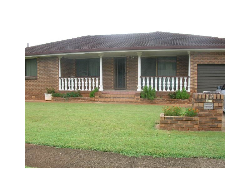 10 Angophora Street, Robertson QLD 4109