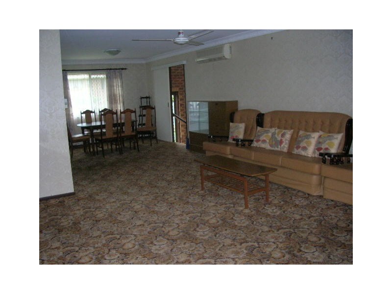 10 Angophora Street, Robertson QLD 4109