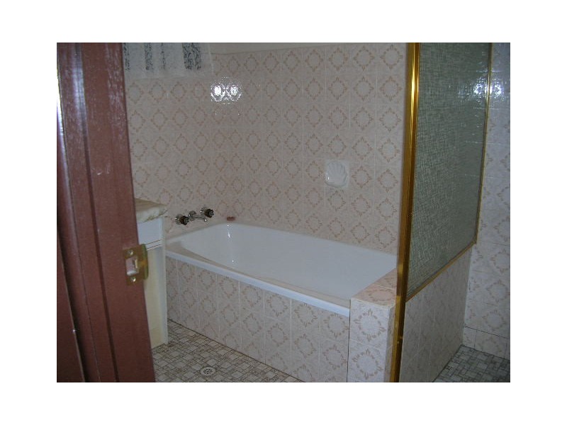 10 Angophora Street, Robertson QLD 4109