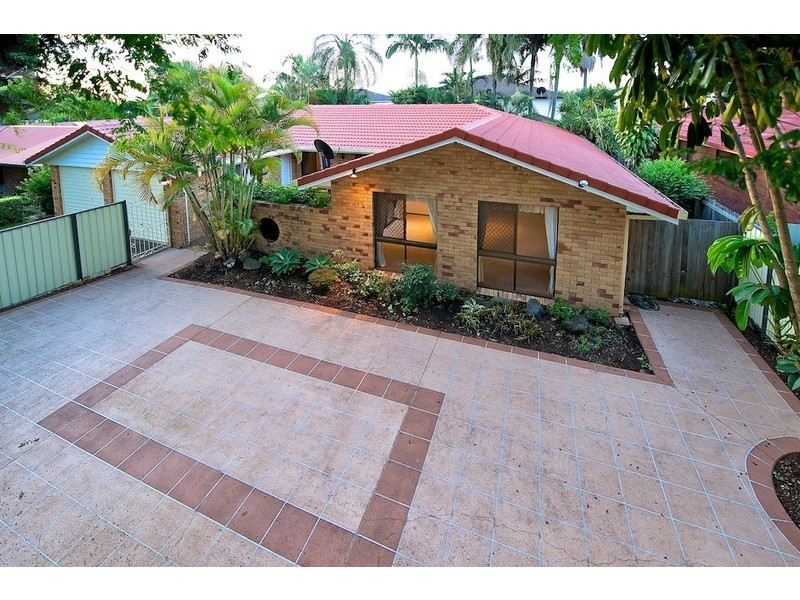 27 Lynelle Street, Sunnybank Hills QLD 4109