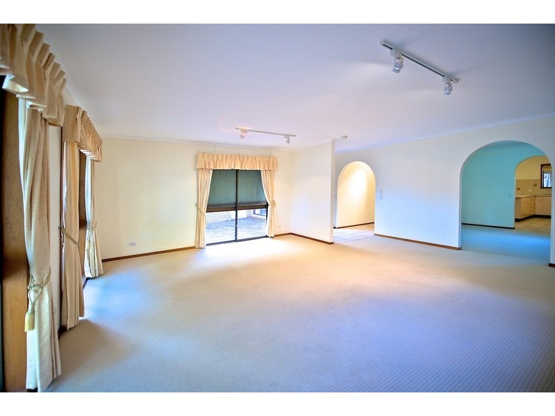 27 Lynelle Street, Sunnybank Hills QLD 4109