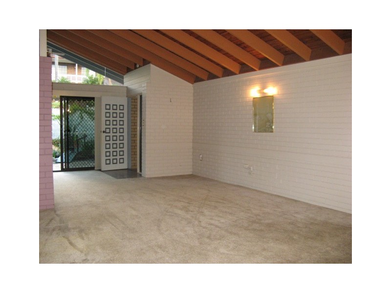 27 Warrington Street, Robertson QLD 4109