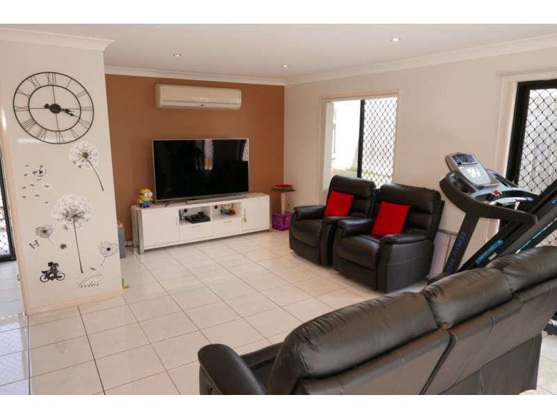 7 Simveesh Street, Calamvale QLD 4116