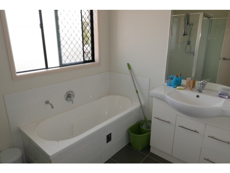 7 Simveesh Street, Calamvale QLD 4116