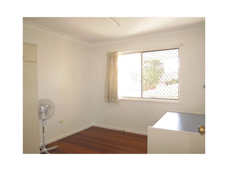 4 Marla Street, Robertson QLD 4109